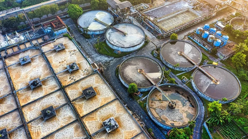 Skuteczne czyszczenie i dezynfekcja zbiorników na wodę pitną z Hydrochemią